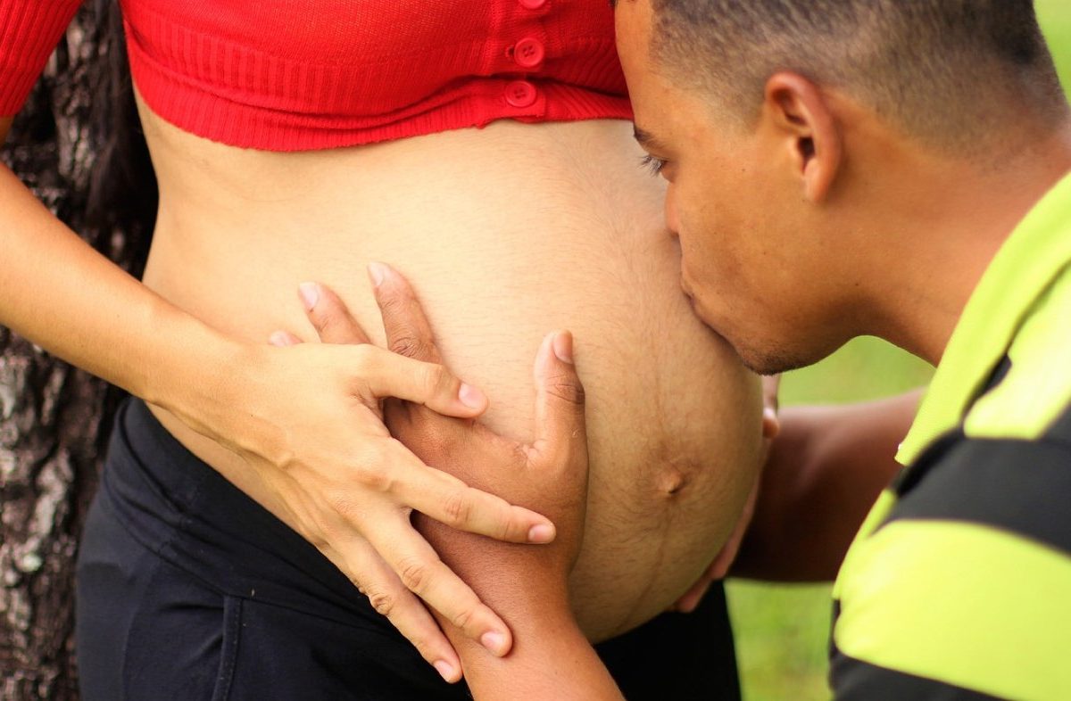 Hydratation pendant la grossesse : repères et conseils