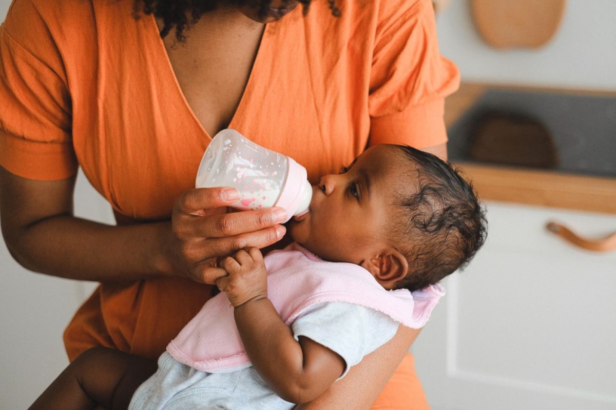 Elvie ou Willow : quel tire‑lait mains‑libres choisir